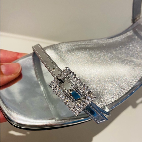 Brand new BLACK SUEDE STUDIO Metallic Leather Rhinestone-Embellished Sandals - Picture 4 of 9